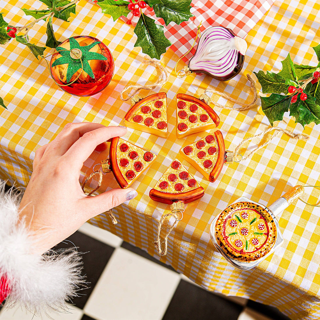 Italian-Themed Christmas Baubles for a Deliciously Festive Tree